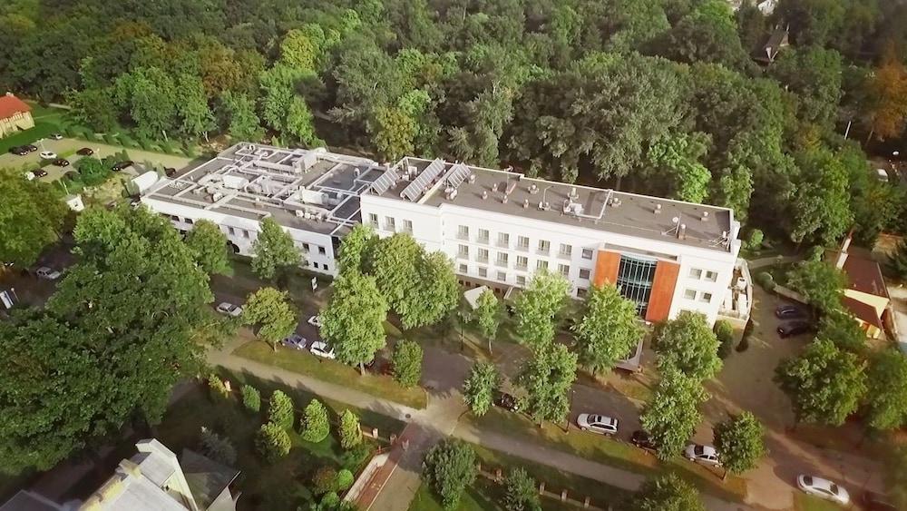 Hotell Park Med. & 4*